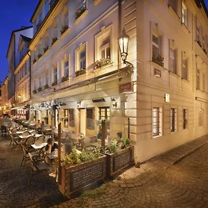 At The Golden Scissors 4* Prague