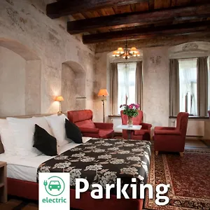 Santi 4* Krakow