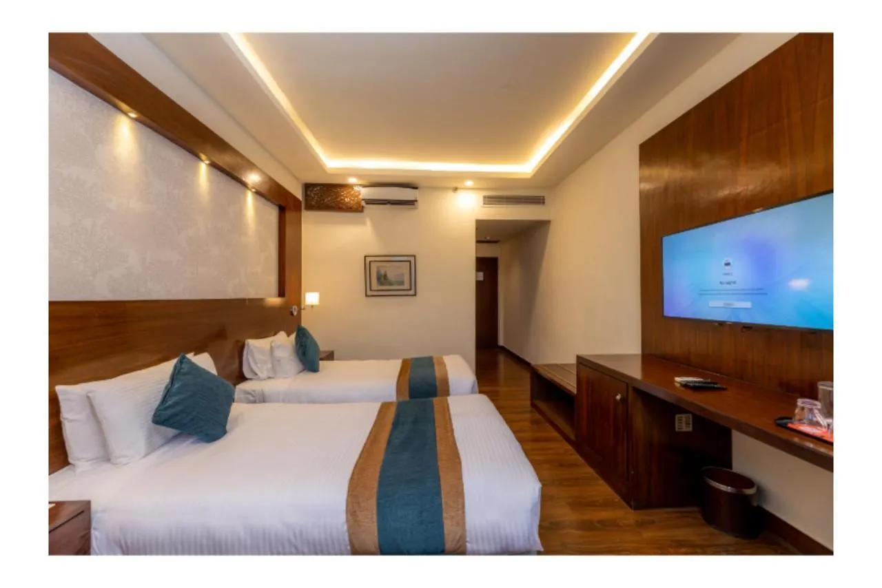 The Malla Hotel - Thamel, 2 Km To Swayambhunath Temple Kathmandu 5*,