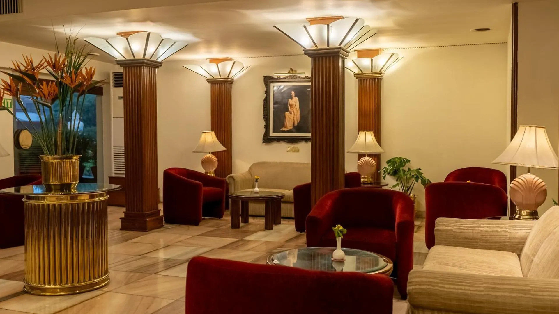 The Malla Hotel - Thamel, 2 Km To Swayambhunath Temple Kathmandu