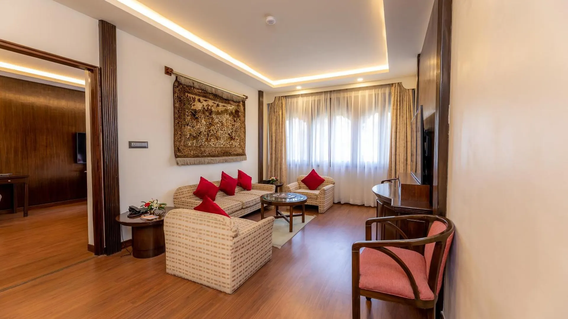 The Malla Hotel - Thamel, 2 Km To Swayambhunath Temple Kathmandu