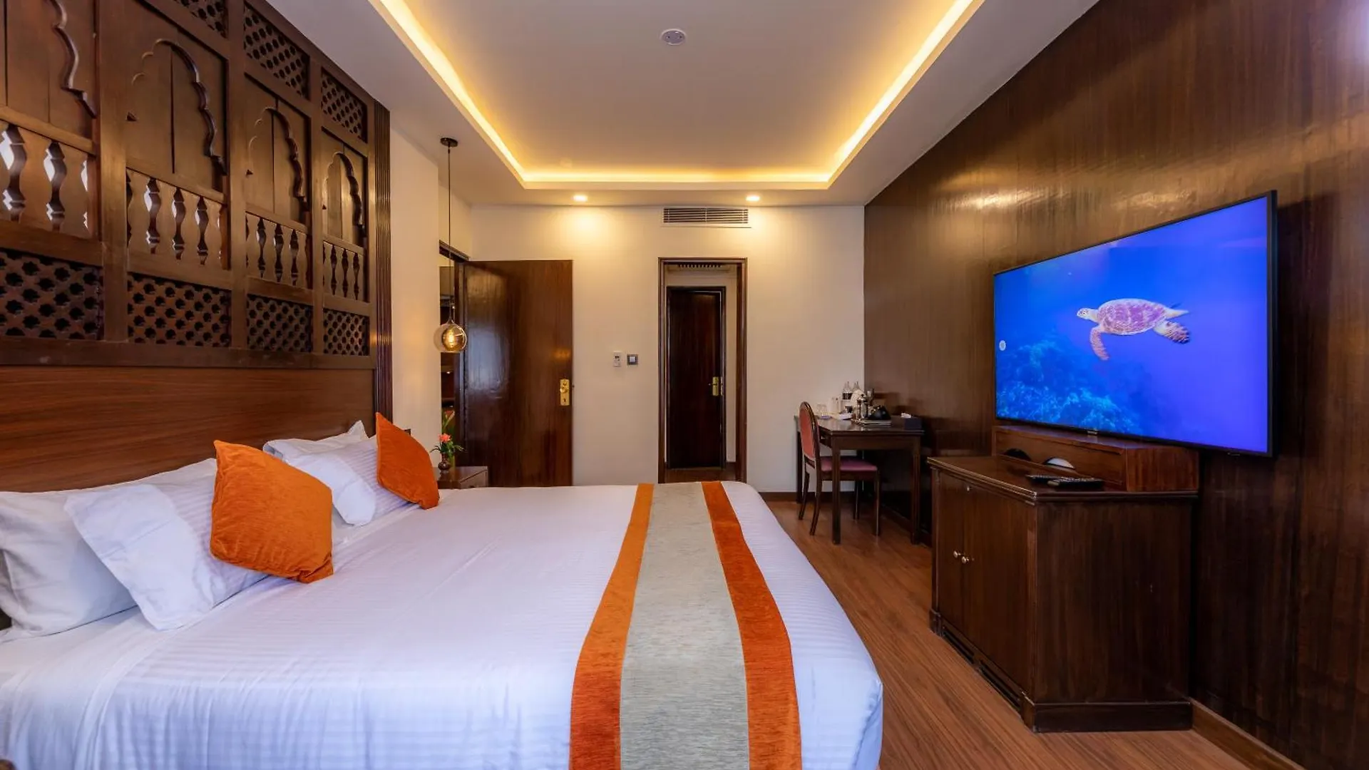 The Malla Hotel - Thamel, 2 Km To Swayambhunath Temple Kathmandu